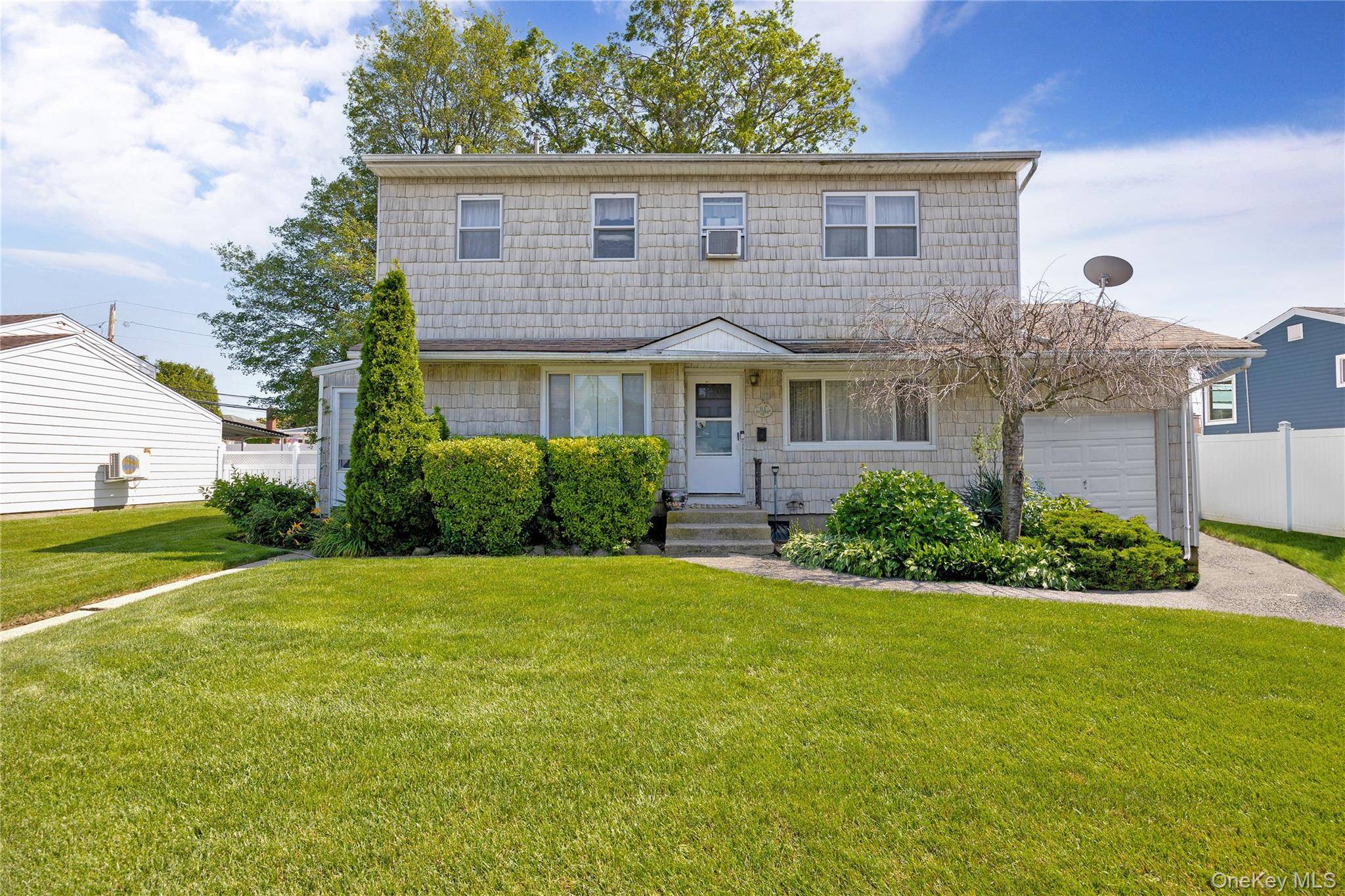 Farmingdale, NY 11735,114 Washington ST