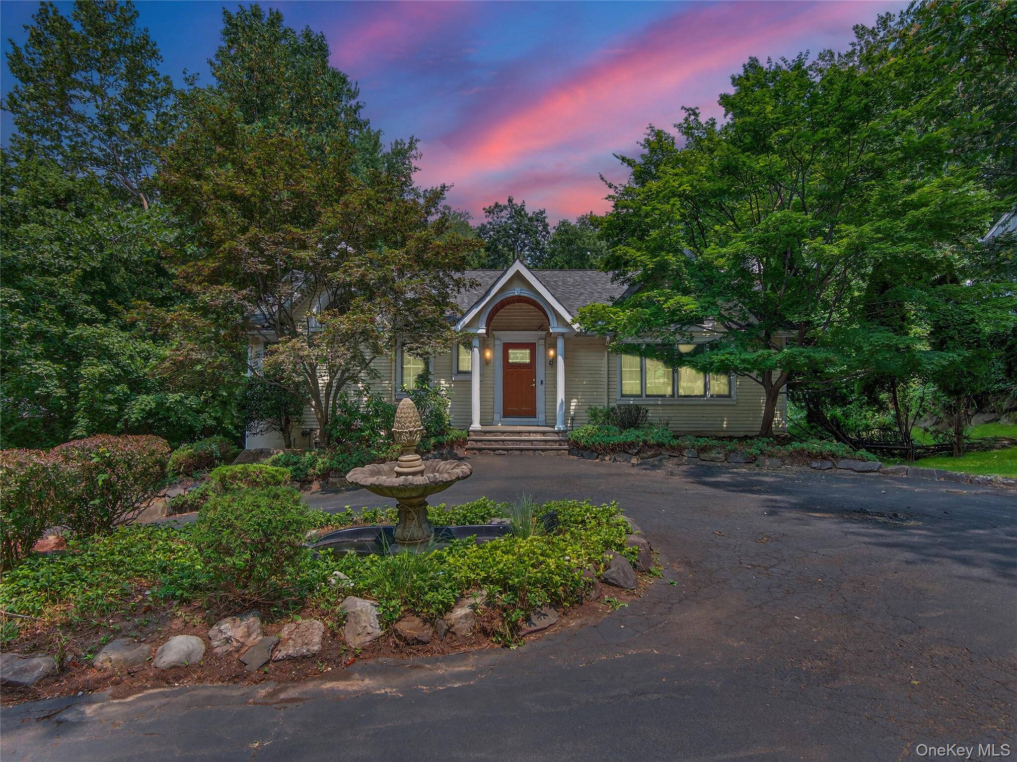 Palisades, NY 10964,516 Oak Tree RD