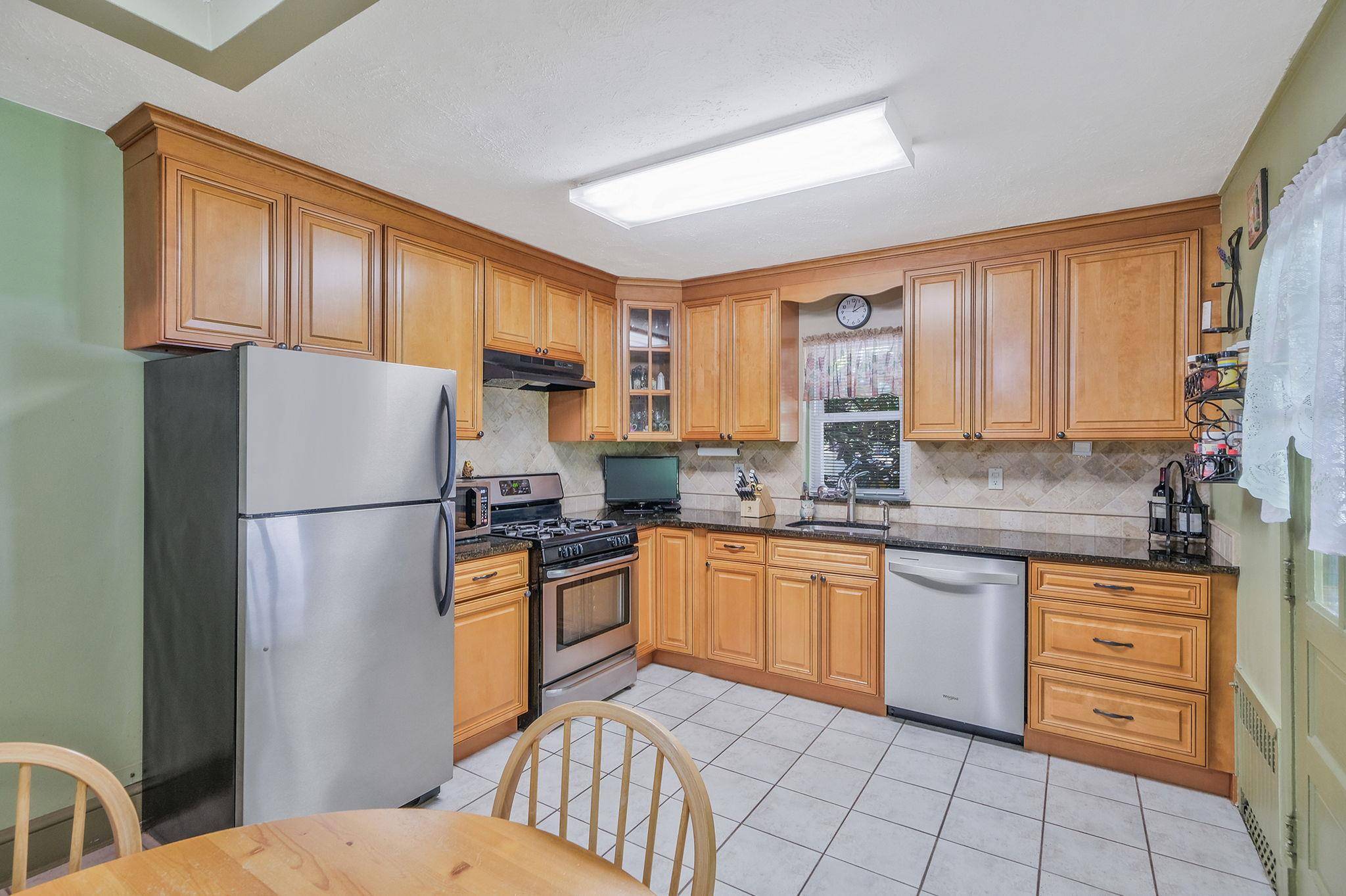 East Northport, NY 11731,176 Vernon Valley RD