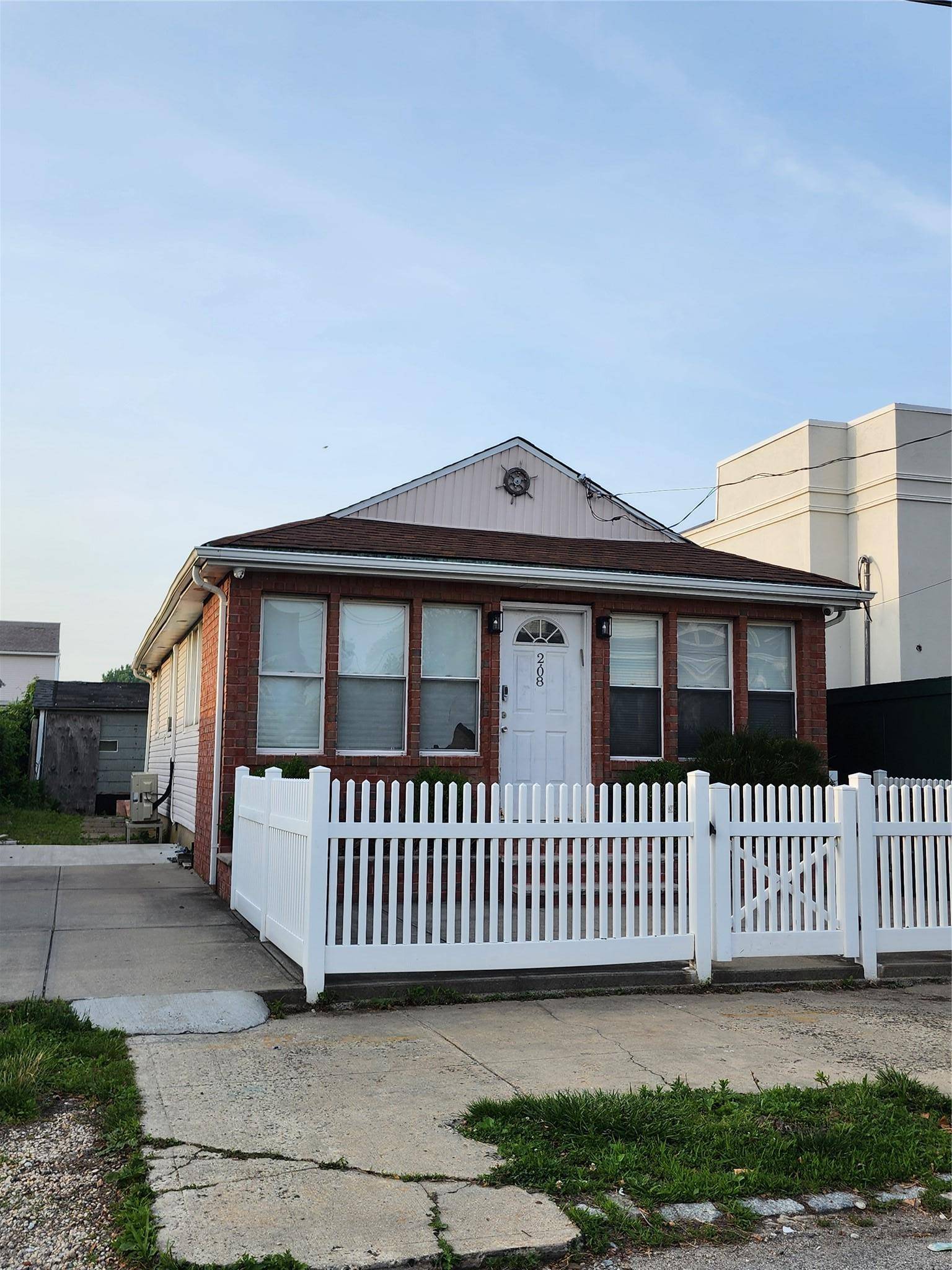 Far Rockaway, NY 11691,208 Seagirt AVE