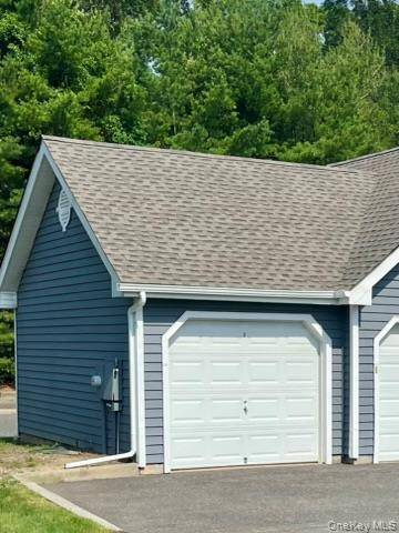 Middle Island, NY 11953,701 Spring Lake