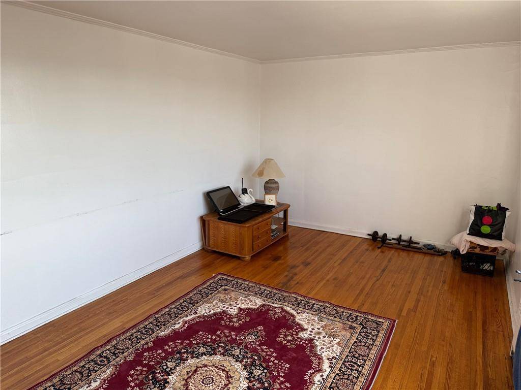 Rockaway Park, NY 11694,128-11 Newport #4C