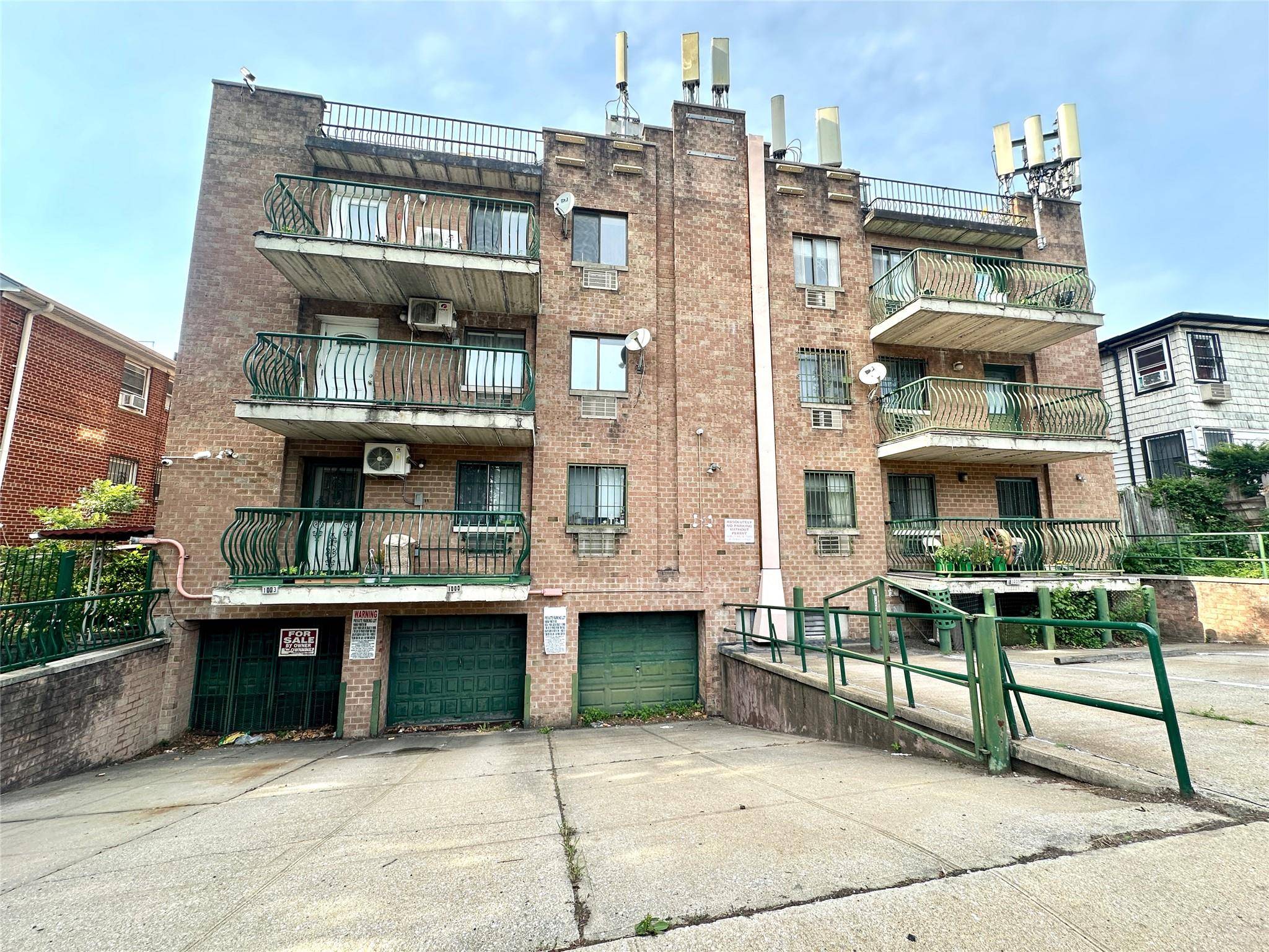 Flushing, NY 11355,130-14 60 AVE #2E