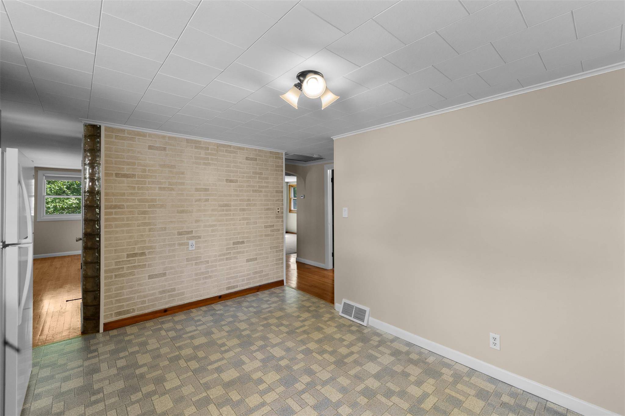 Port Jervis, NY 12771,16 Stoll ST