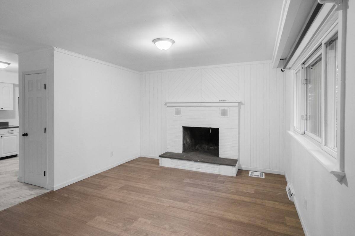Glen Spey, NY 12737,533 White RD
