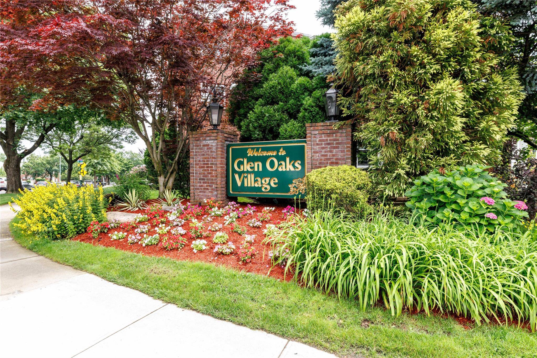 Glen Oaks, NY 11004,71-12 260 ST #H    1st Floor