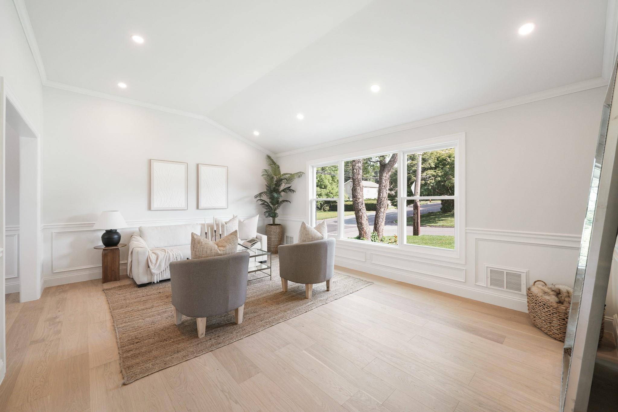 Yonkers, NY 10710,2 Danby PL
