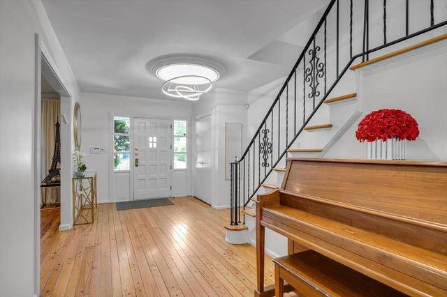 Great Neck, NY 11023,94 Fairview AVE