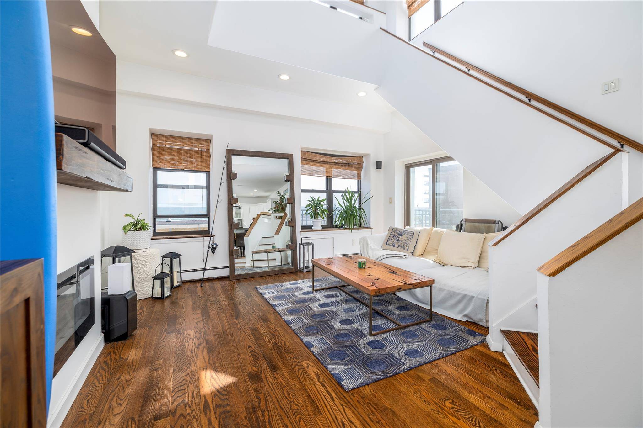 Long Beach, NY 11561,529 W Broadway #3B