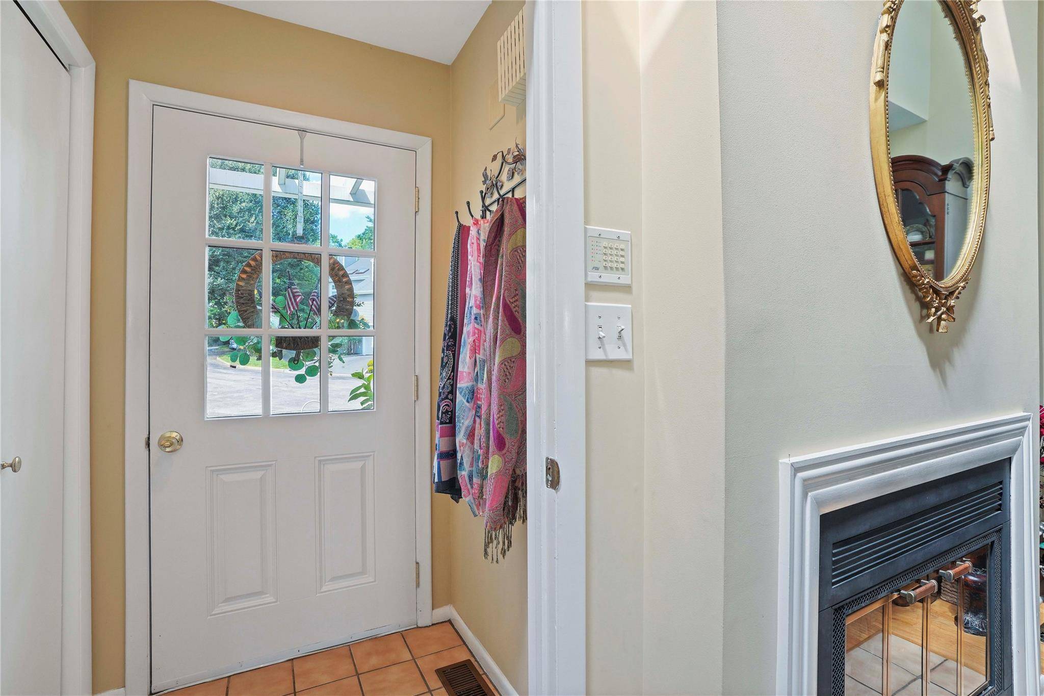 White Plains, NY 10603,9 Pinewood CIR