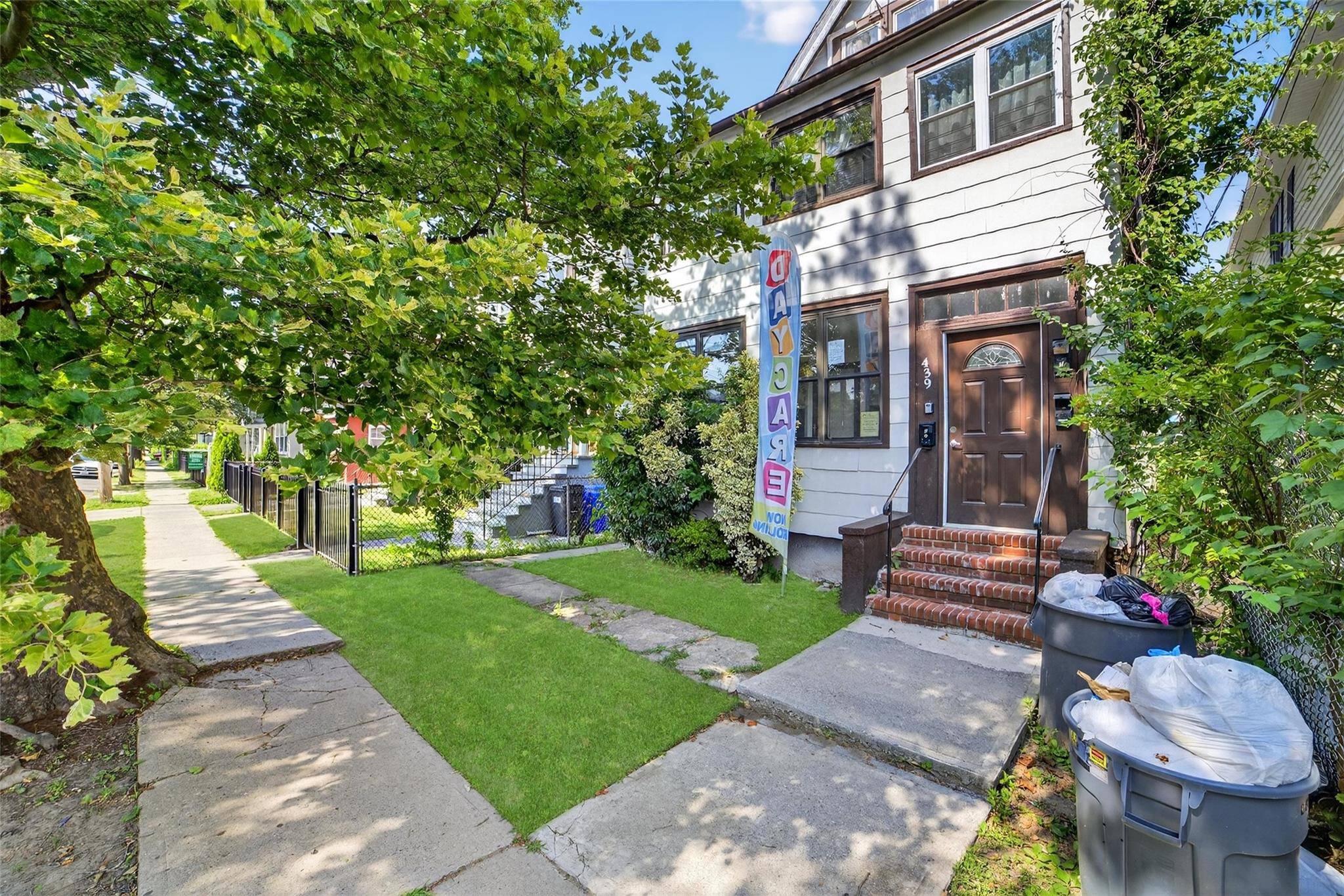 Mount Vernon, NY 10550,439 S 7th AVE