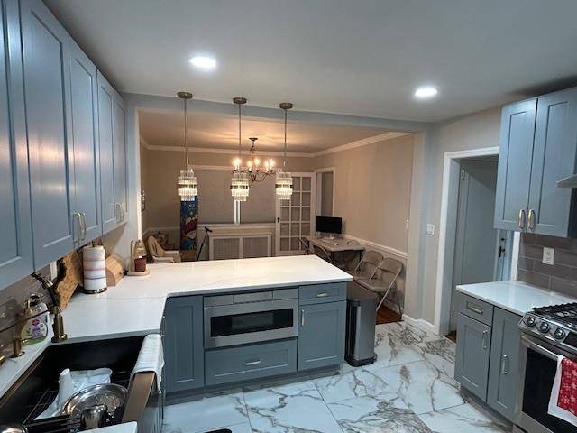 Hewlett, NY 11557,47 Berwick RD