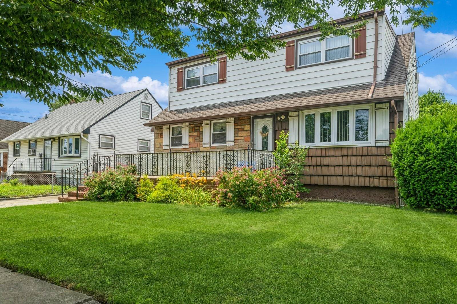Valley Stream, NY 11580,66 Gates AVE