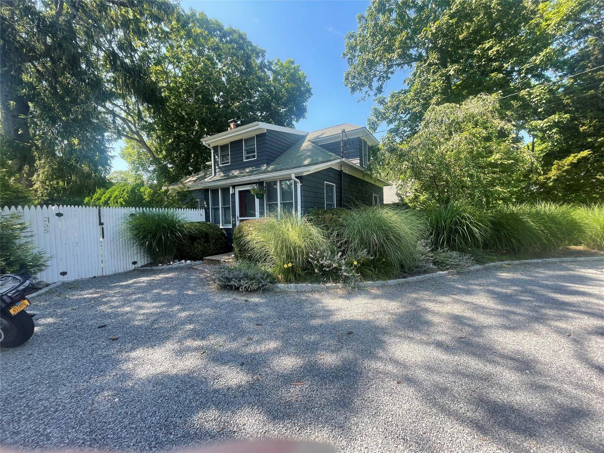 Westhampton Beach, NY 11978,255 Sunset AVE