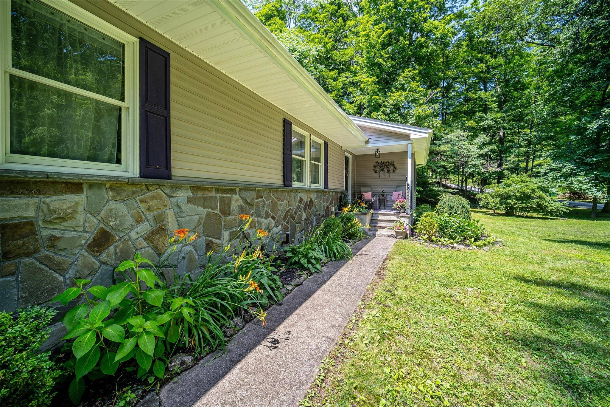 Poughkeepsie, NY 12603,35 Wildwood DR