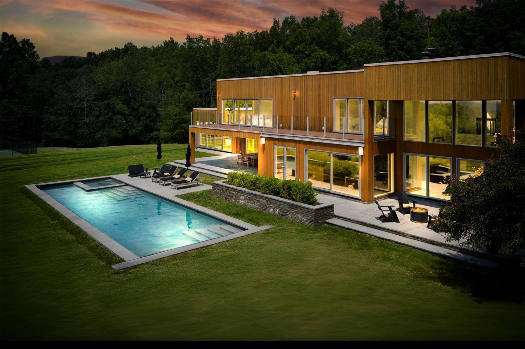 Chatham, NY 12136,33 Ford RD