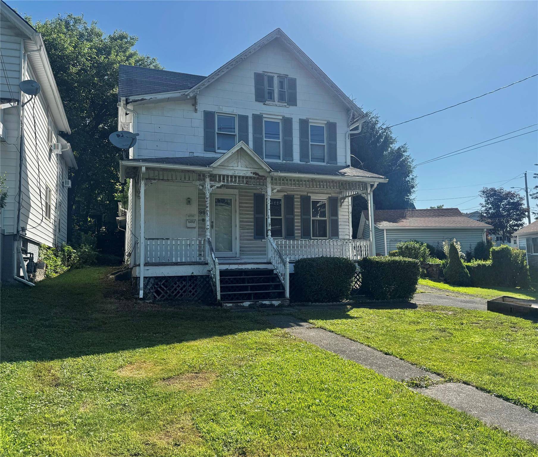 Saugerties, NY 12477,99 W Bridge ST