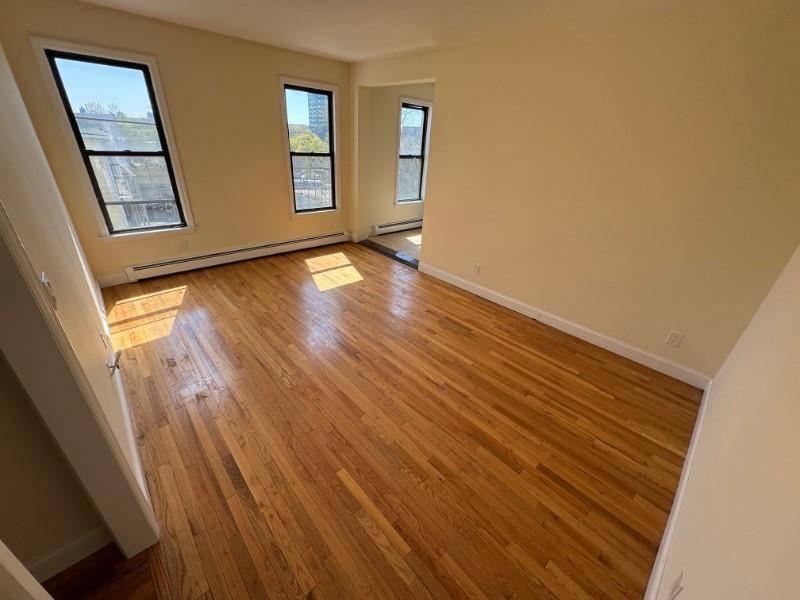 Mount Vernon, NY 10550,30 N Terrace AVE #2R