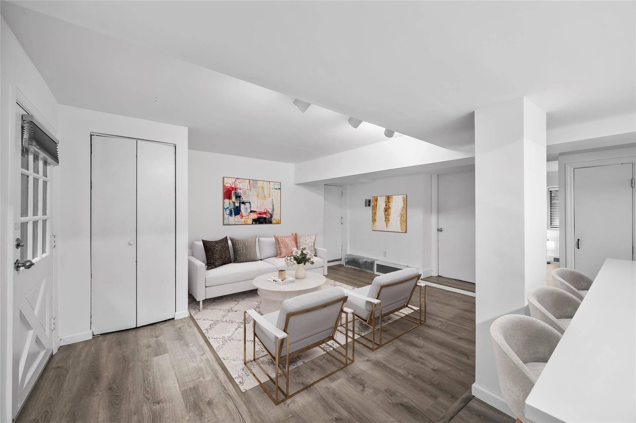 Larchmont, NY 10543,1440 Boston Post #8K