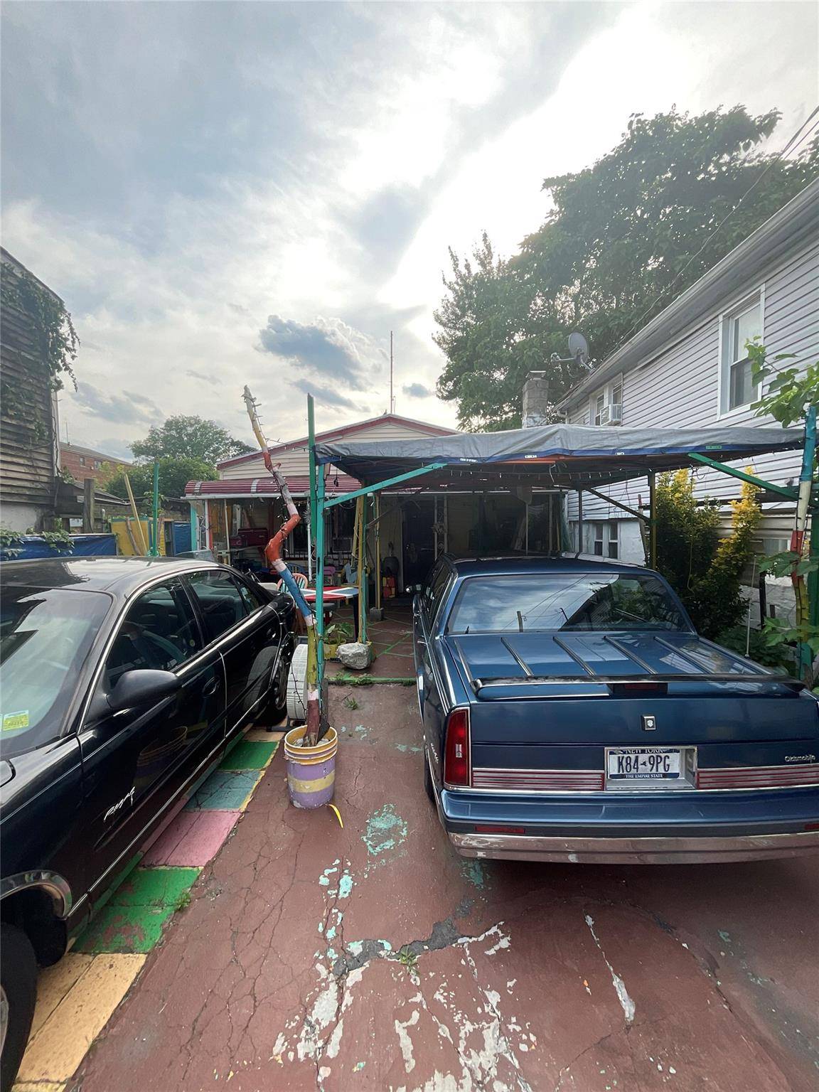 Bronx, NY 10473,227 Stephens AVE
