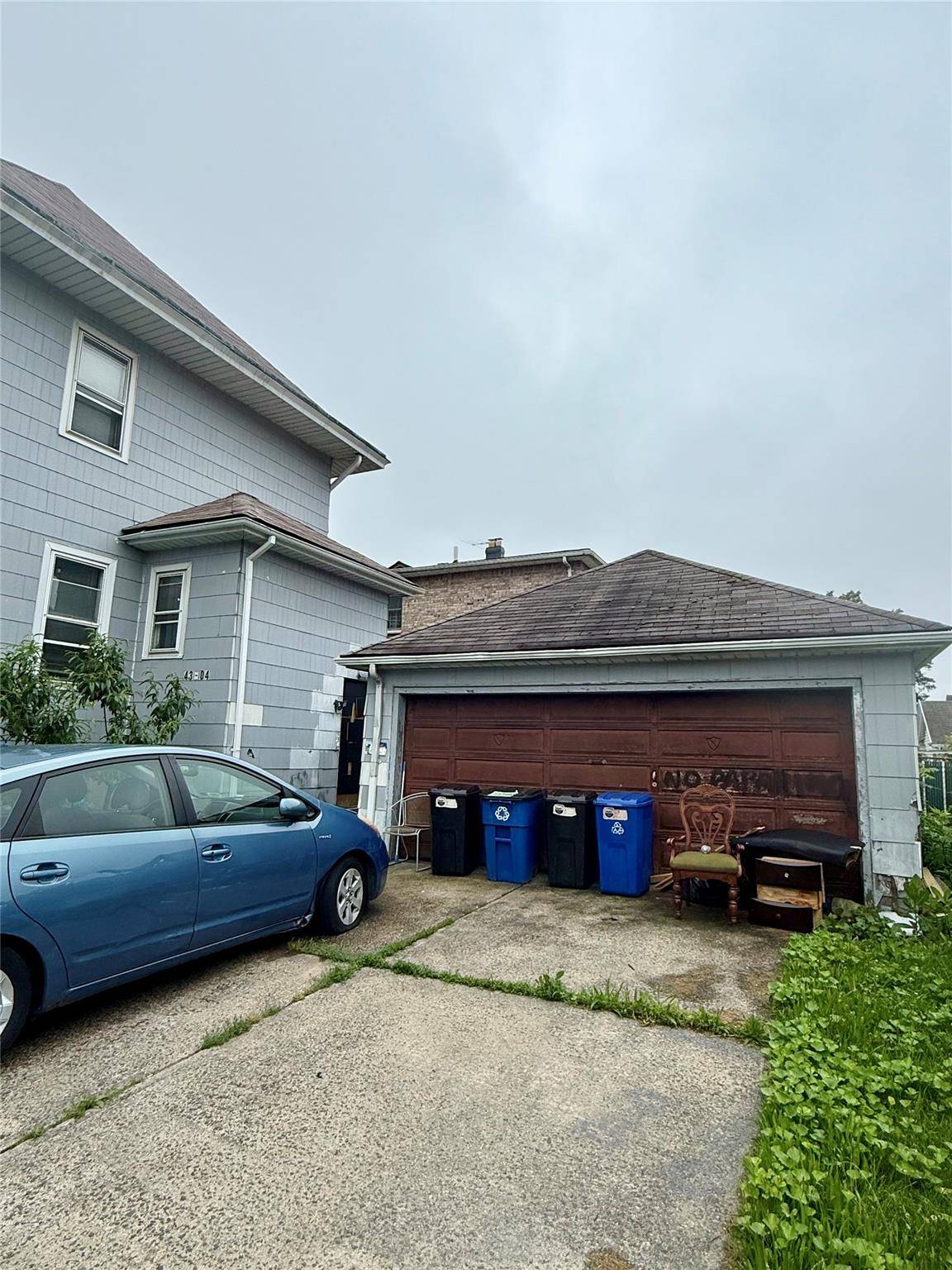 Flushing, NY 11358,43-04 169 ST