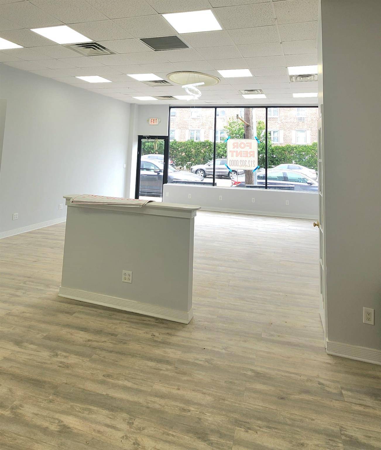 Williston Park, NY 11596,595 Willis AVE