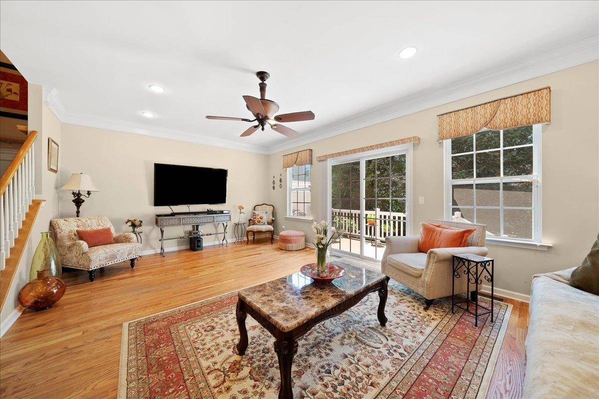 Massapequa, NY 11758,102 Paget LN