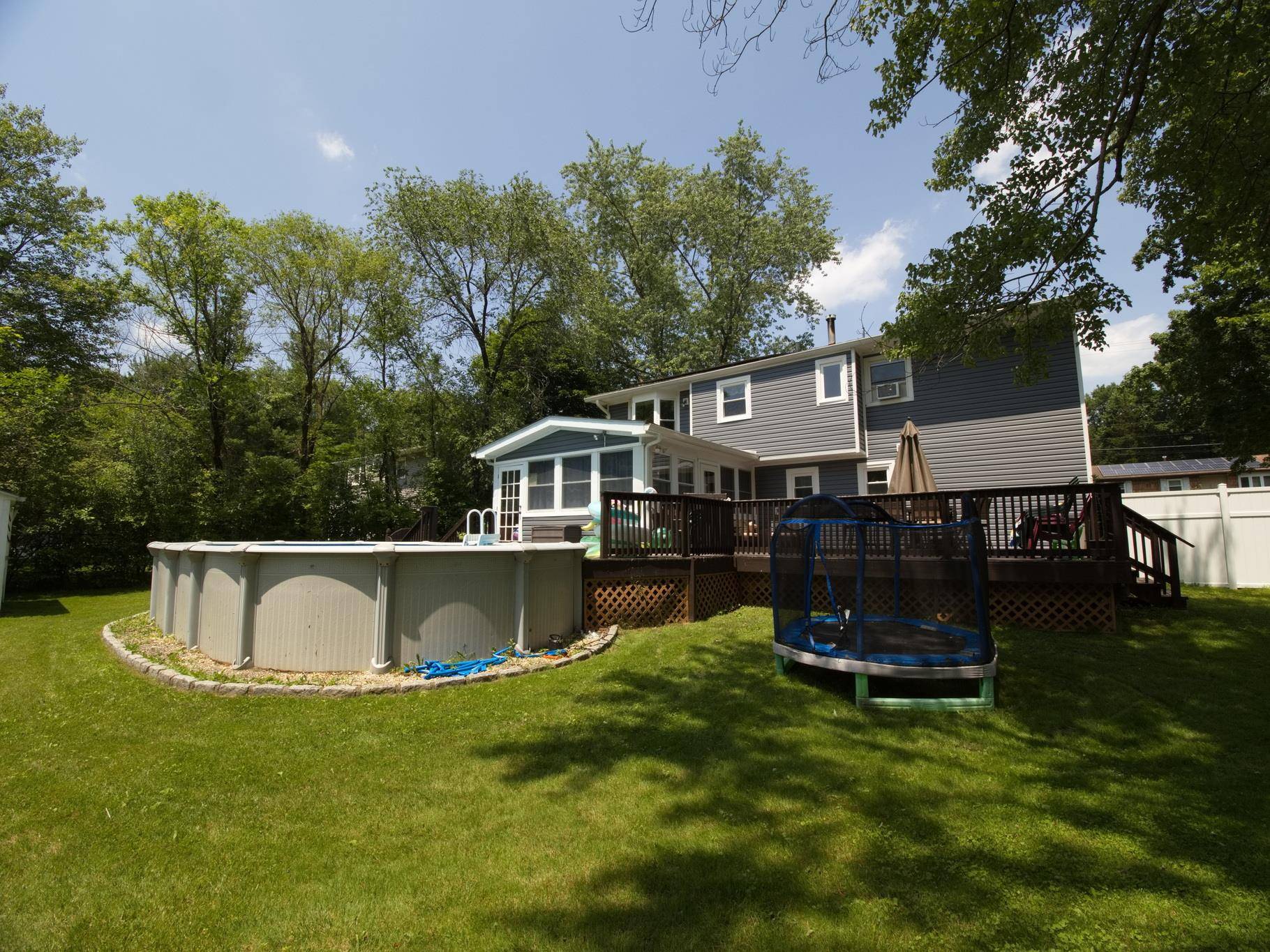 Poughkeepsie, NY 12603,91 Sutton Park RD