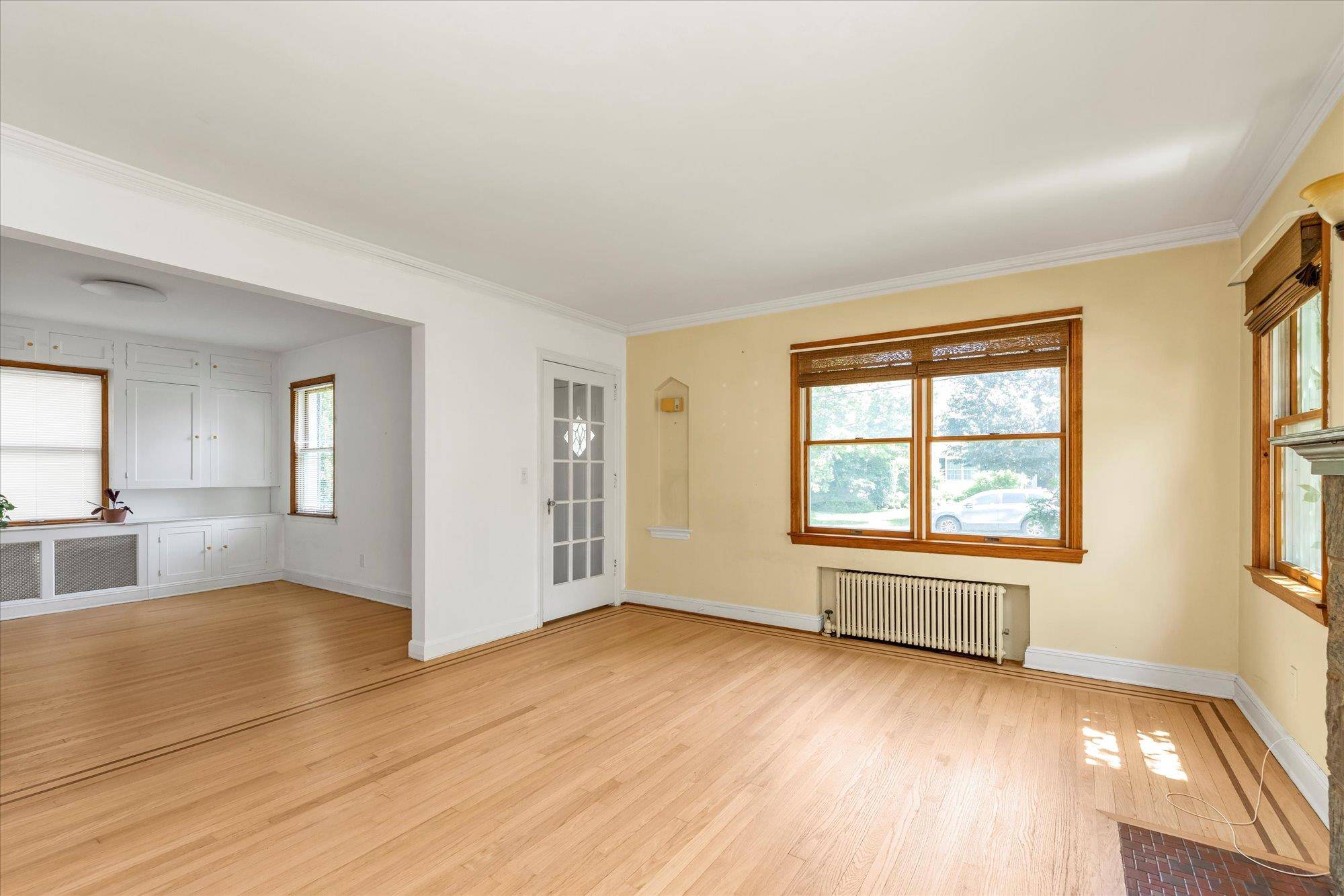 Garden City, NY 11530,18 Hathaway DR