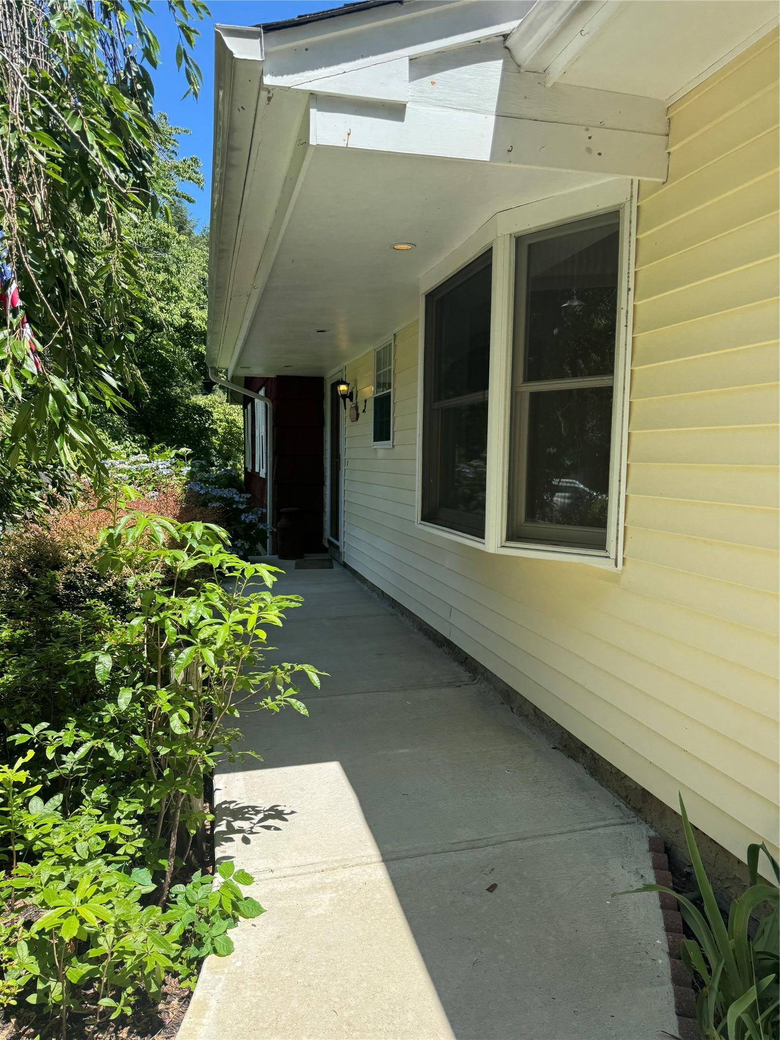 Rocky Point, NY 11778,3 Janis LN