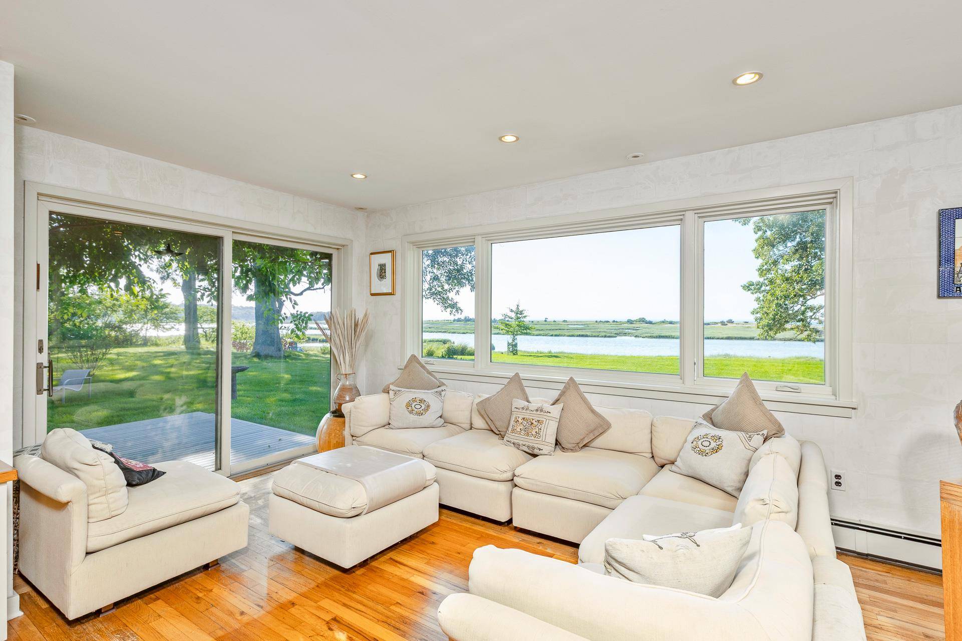 Setauket, NY 11733,5 Shore DR