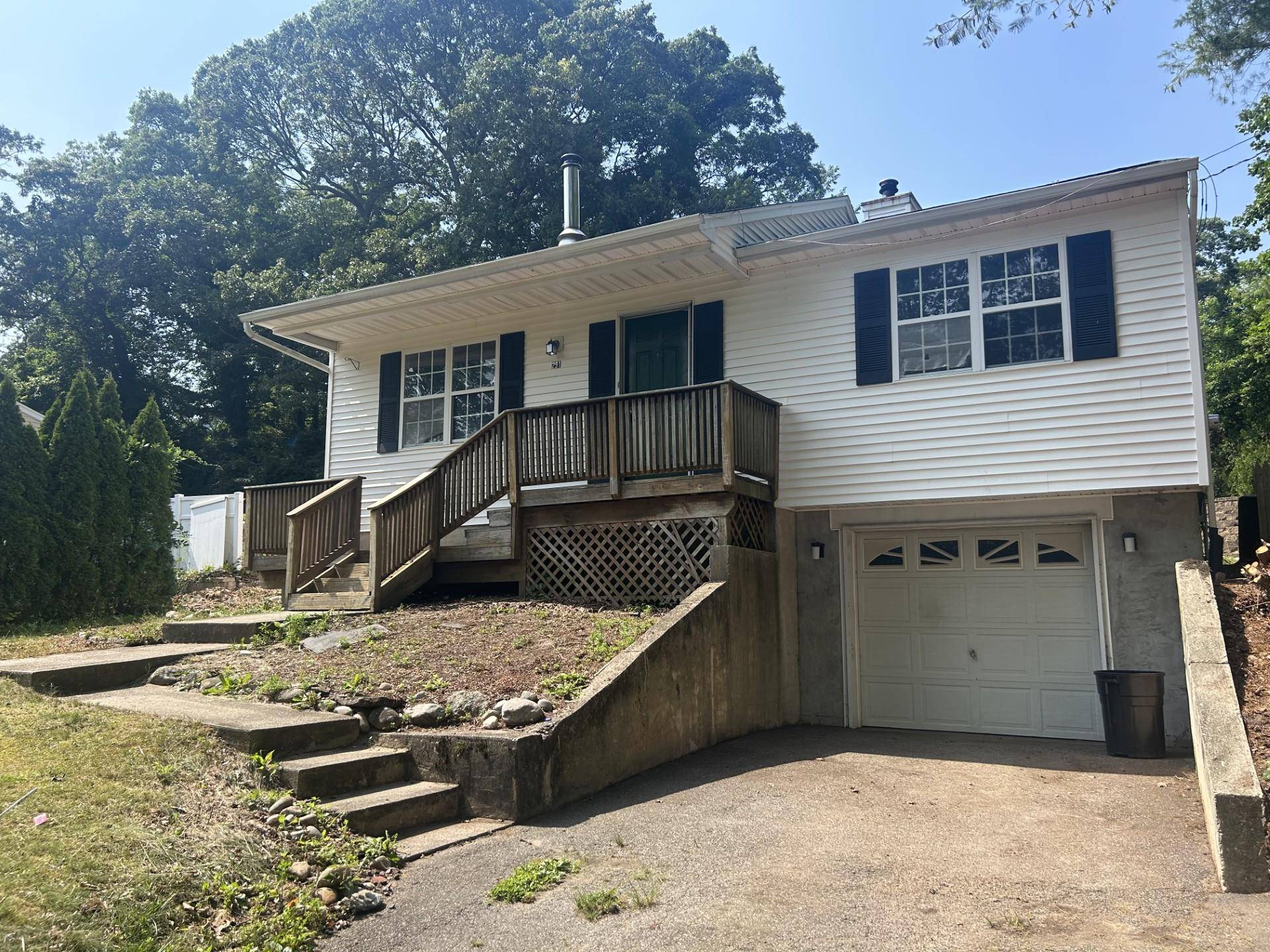 Rocky Point, NY 11778,291 Locust DR
