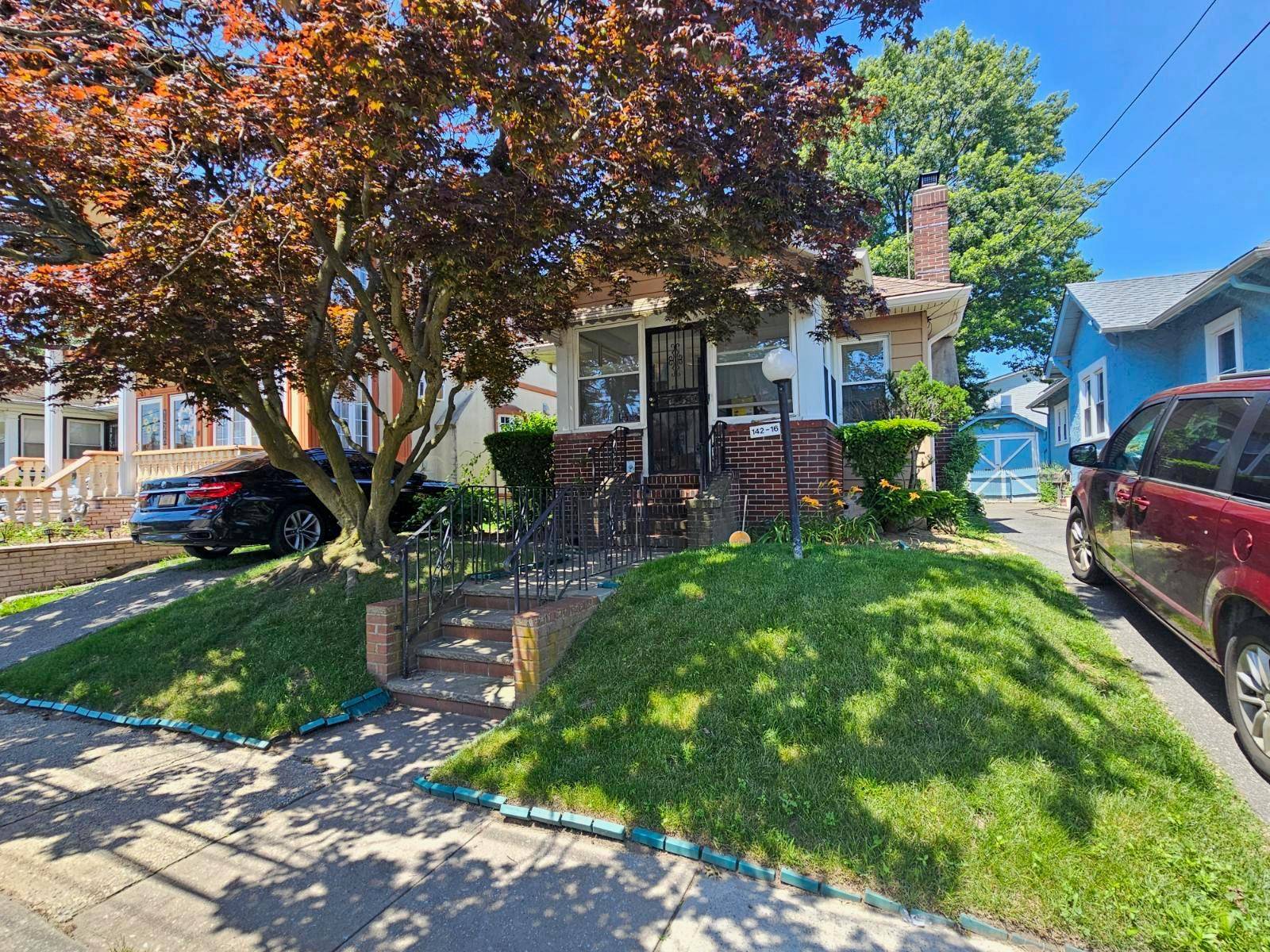Laurelton, NY 11413,142-16 223 ST