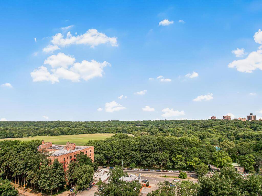 Bronx, NY 10471,4414 Cayuga AVE #6E