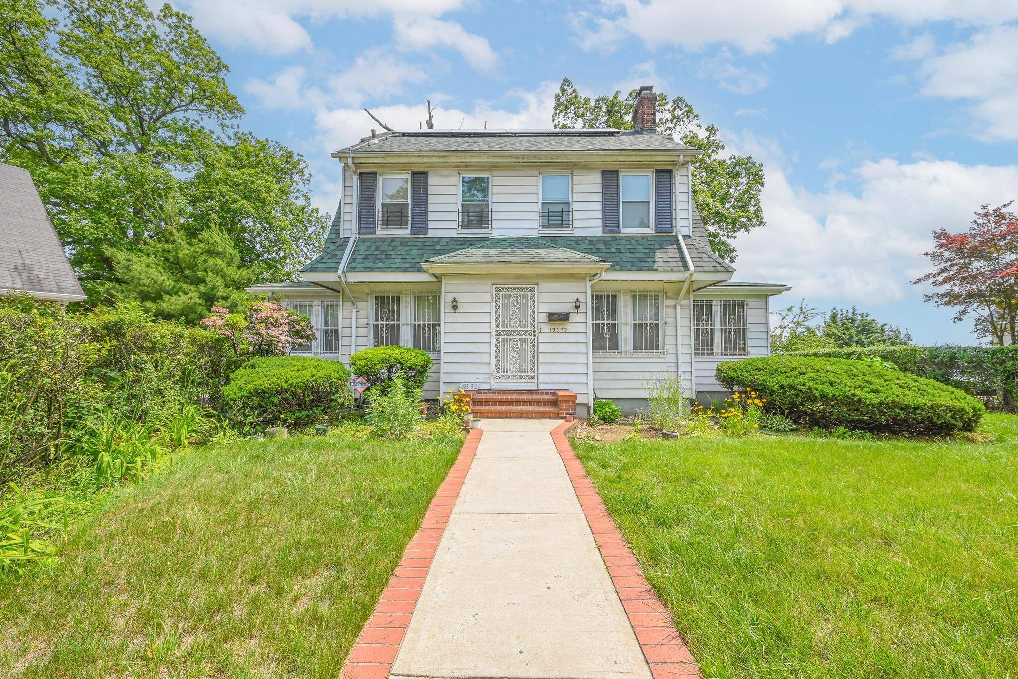 Hollis, NY 11423,19332 Foothill AVE