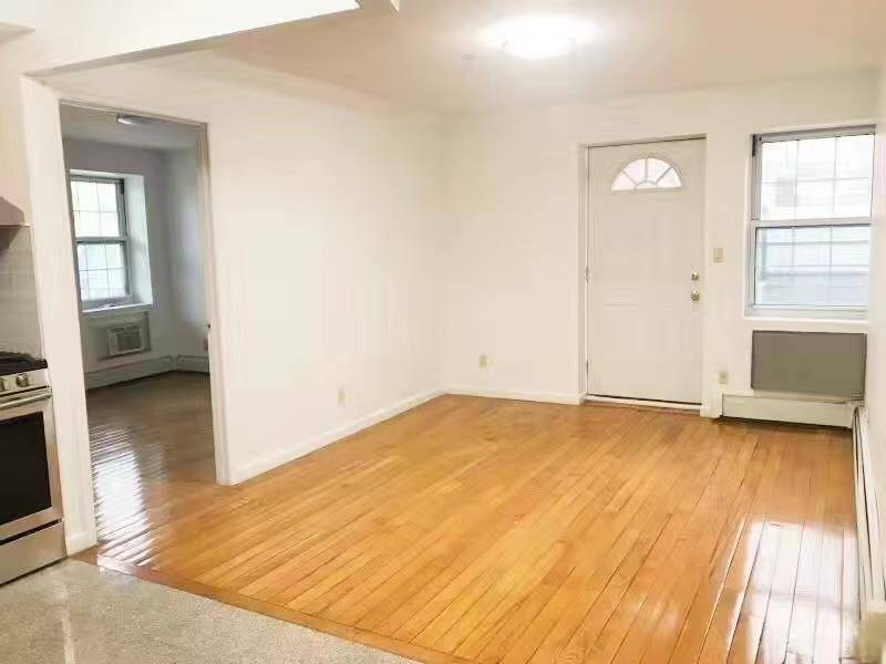 Flushing, NY 11354,35-06 Leavitt st #3J LEAVITT ST