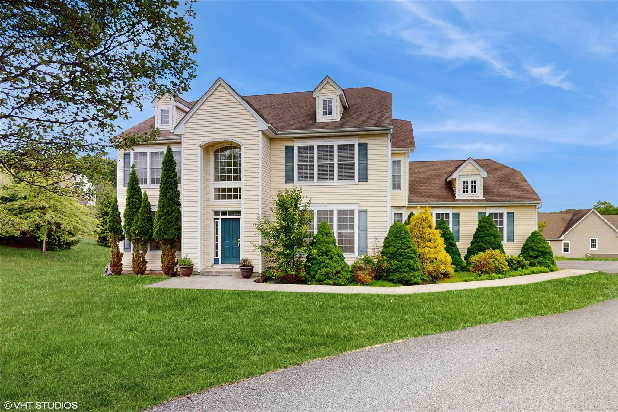 Highland Mills, NY 10930,3 Caledonia CIR