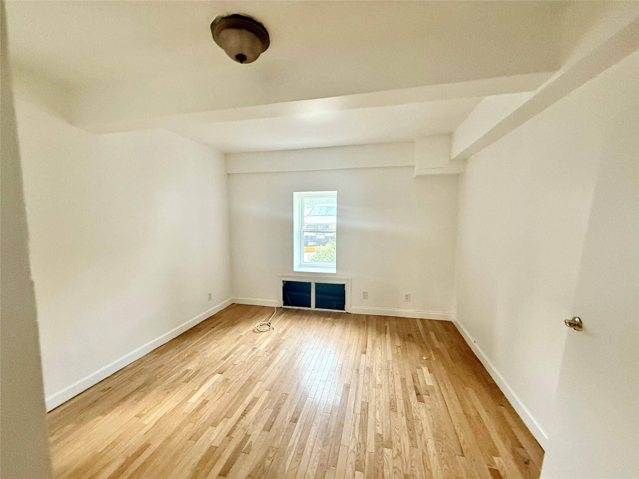 New Rochelle, NY 10805,600 Pelham RD #Building B Unit E