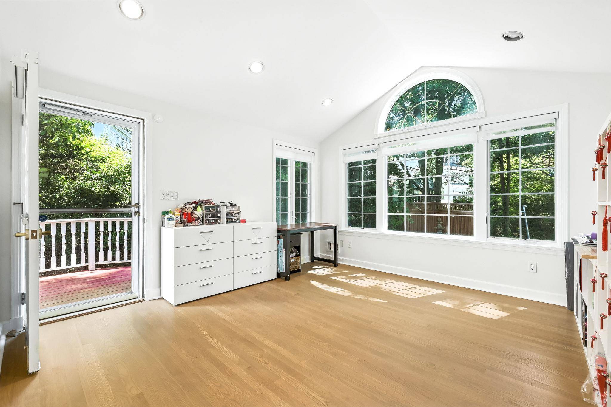 Scarsdale, NY 10583,34 Woods LN