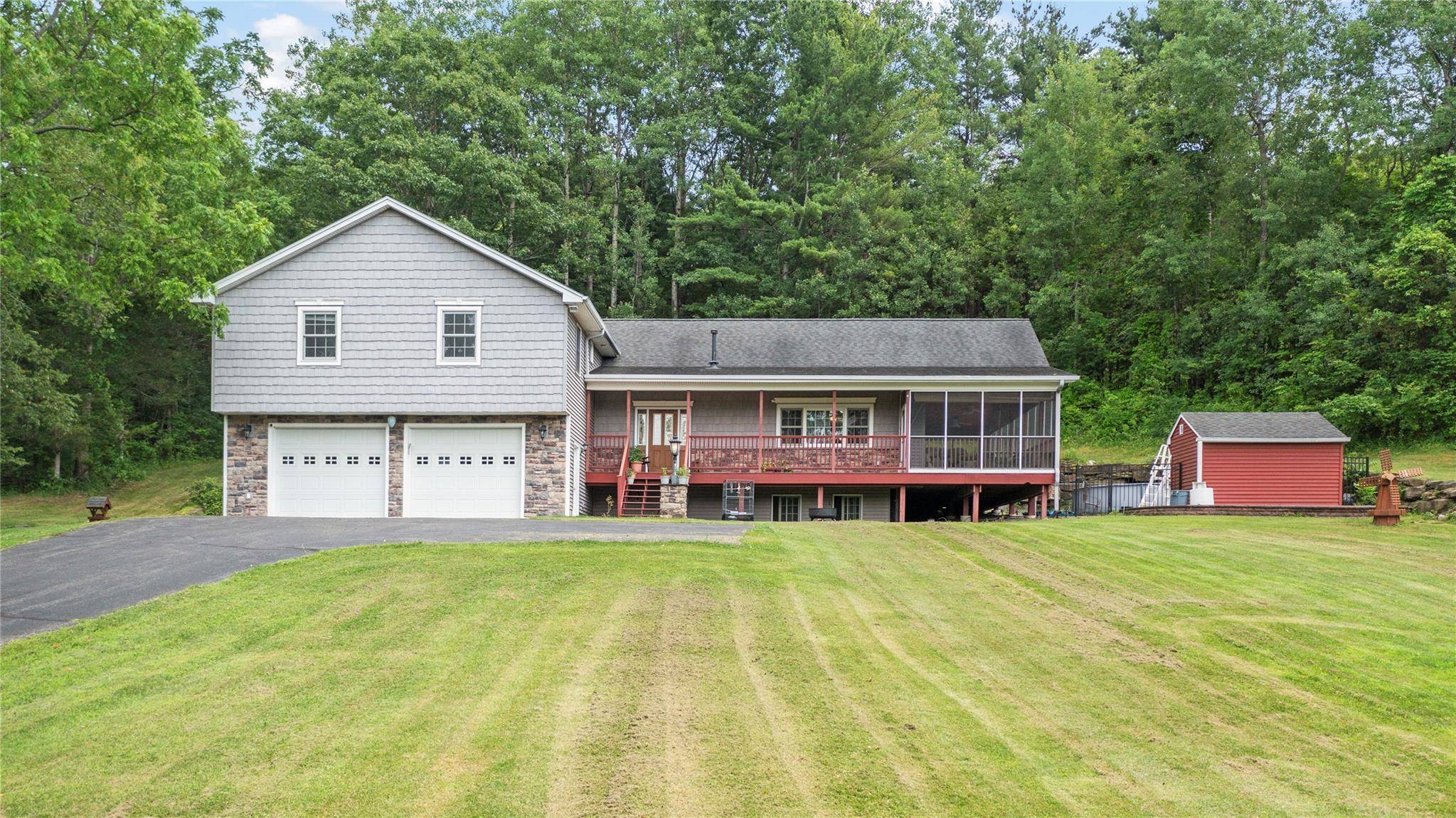 West Coxsackie, NY 12124,478 High Rock RD