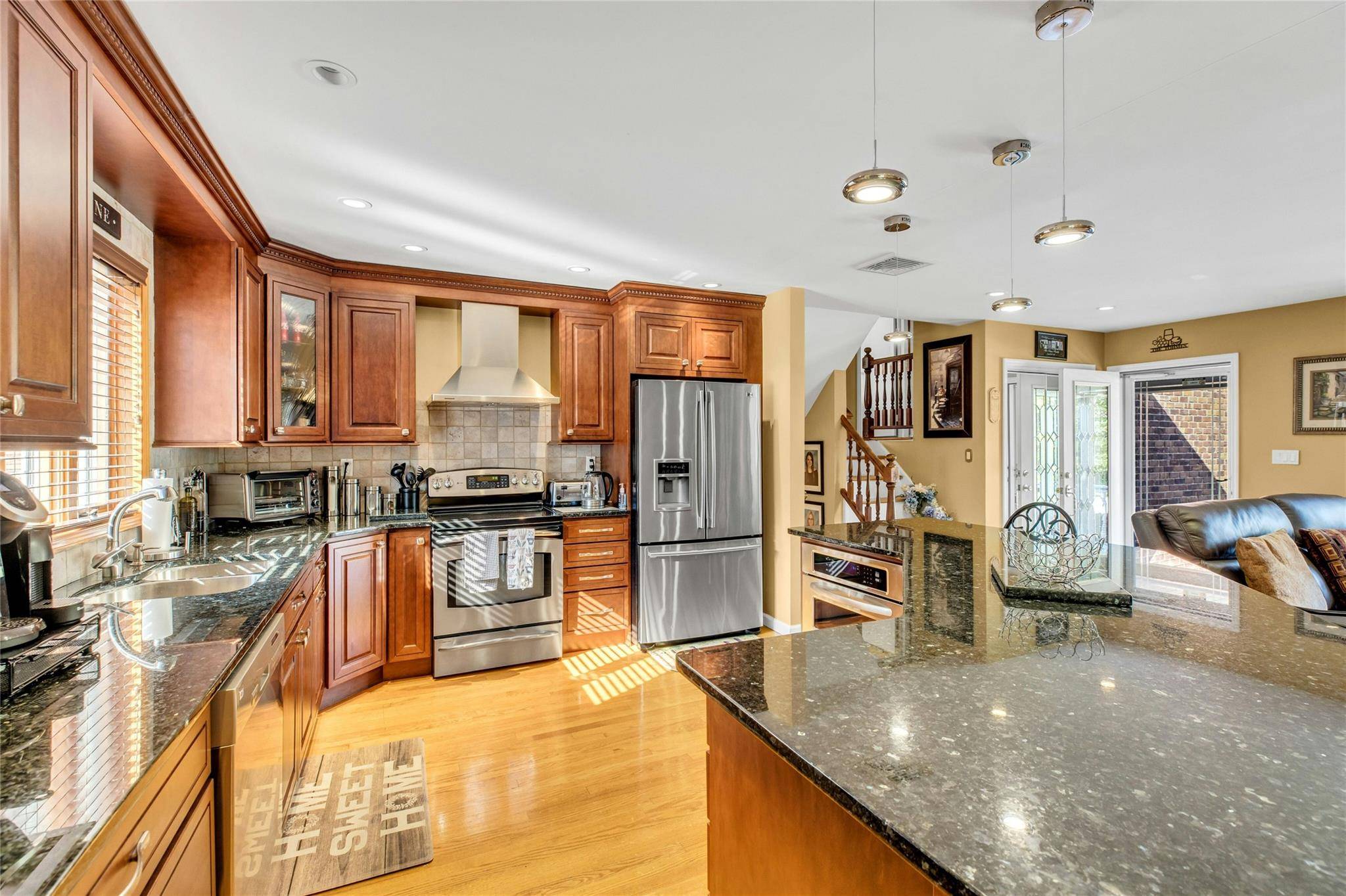 North Bellmore, NY 11710,952 Wenwood DR