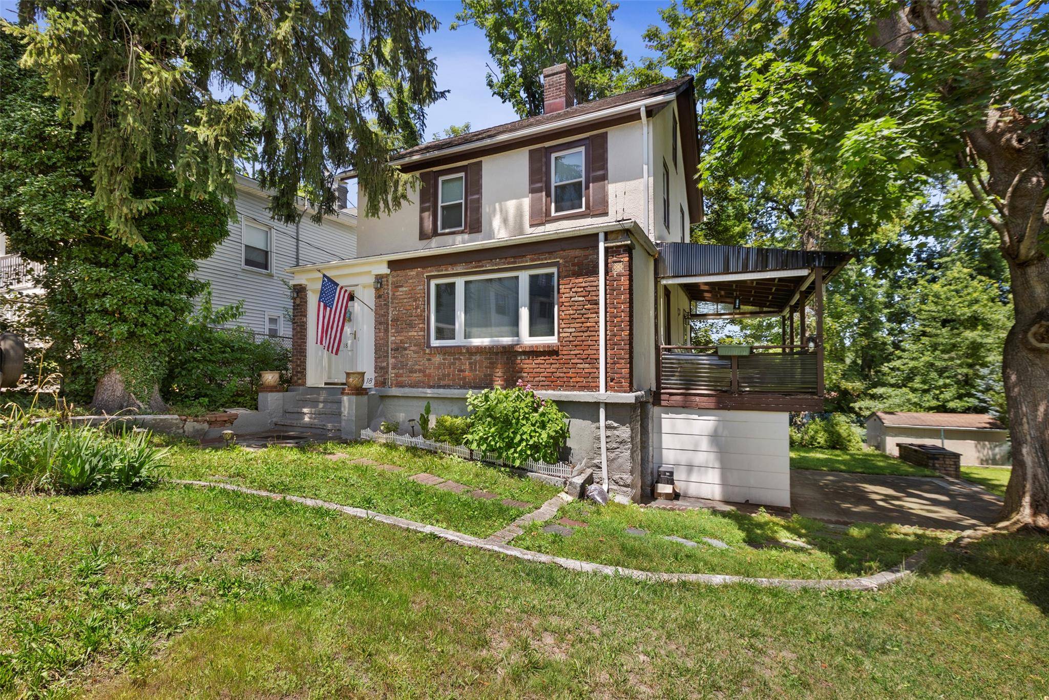 Dobbs Ferry, NY 10522,18 English LN