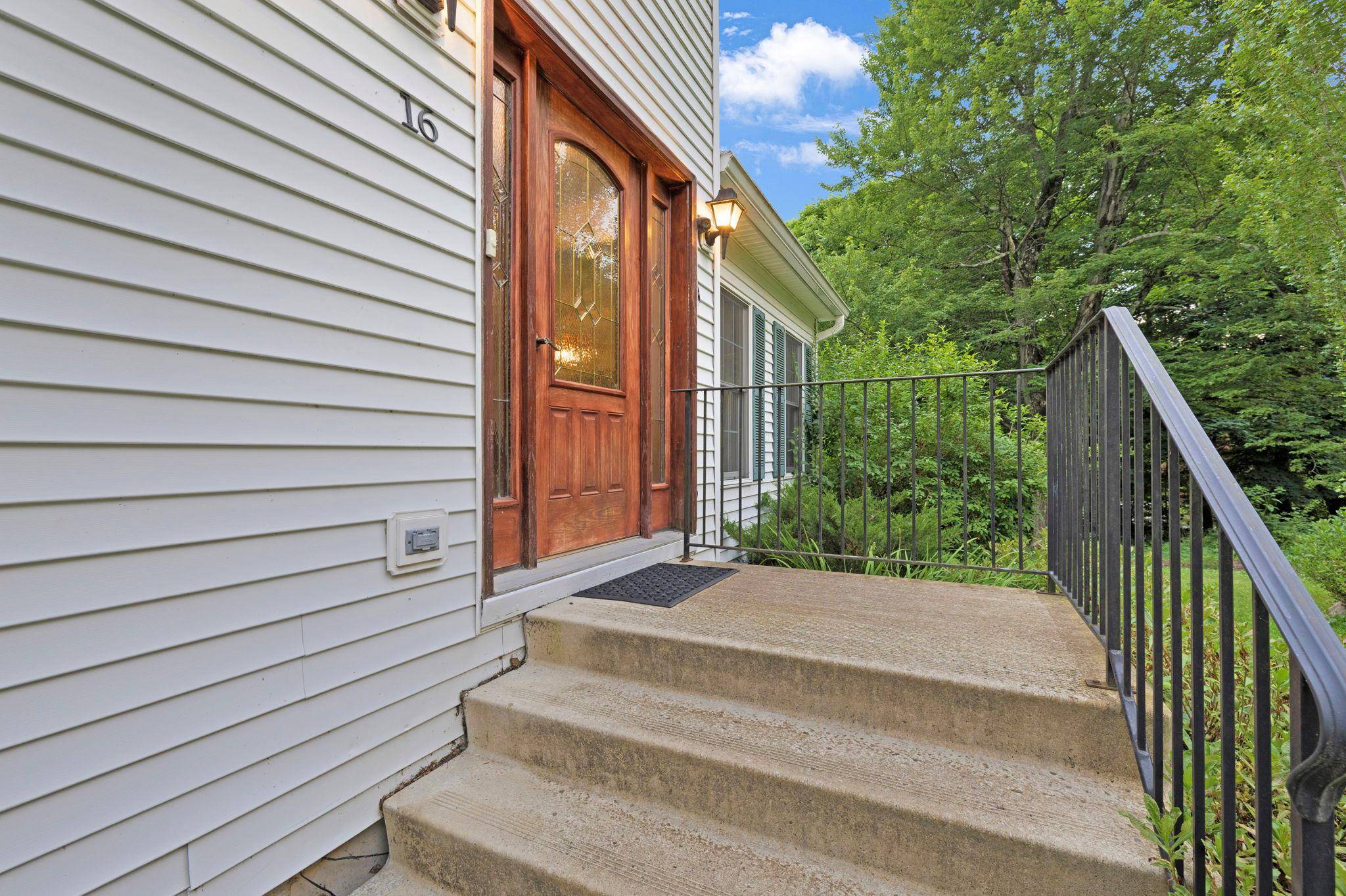 Newburgh, NY 12550,16 Weyants LN