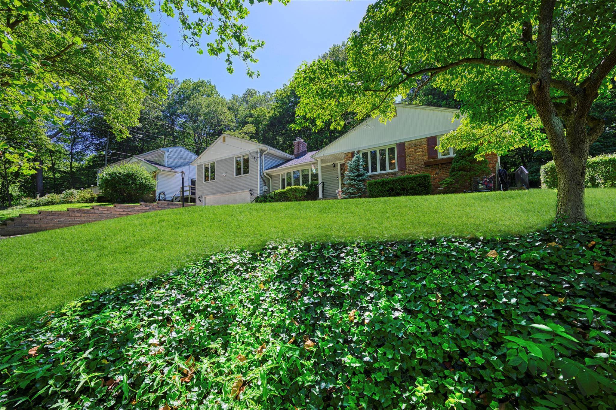 Centerport, NY 11721,54 Bankside DR