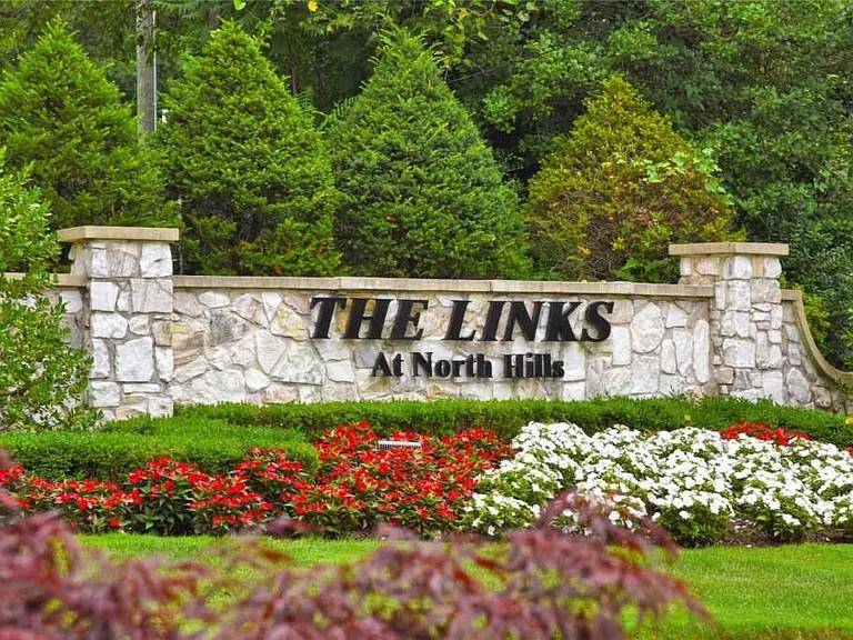Roslyn, NY 11576,333 Baltustrol CIR
