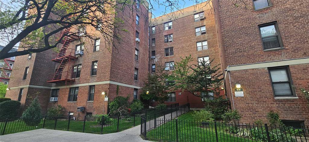 Forest Hills, NY 11375,6535 108th ST #B7