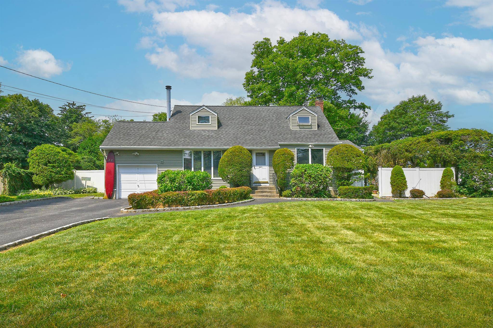 East Northport, NY 11731,22 Furwood DR