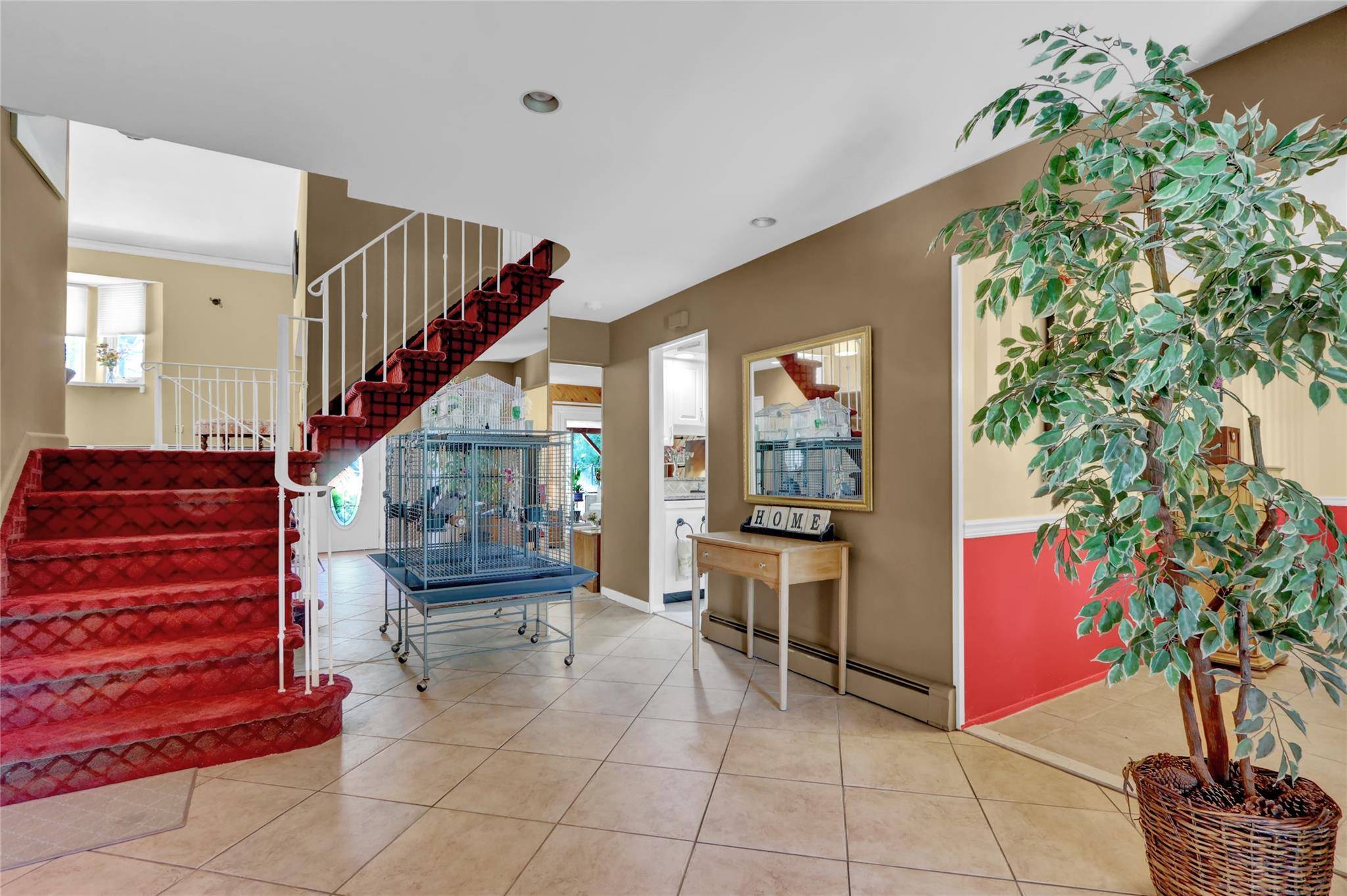 Nesconset, NY 11767,25 Lloyd LN