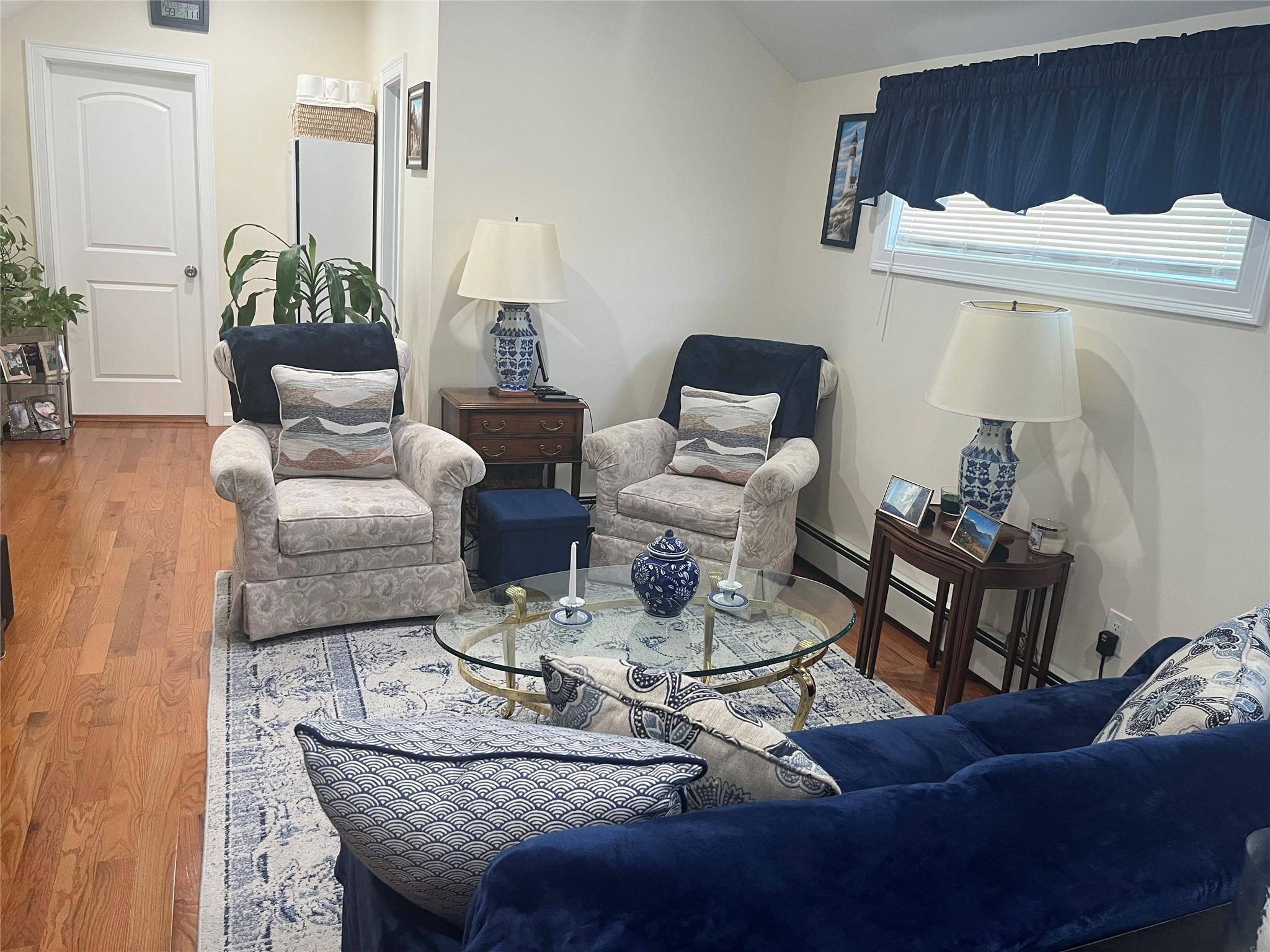 Huntington, NY 11746,19 9th AVE
