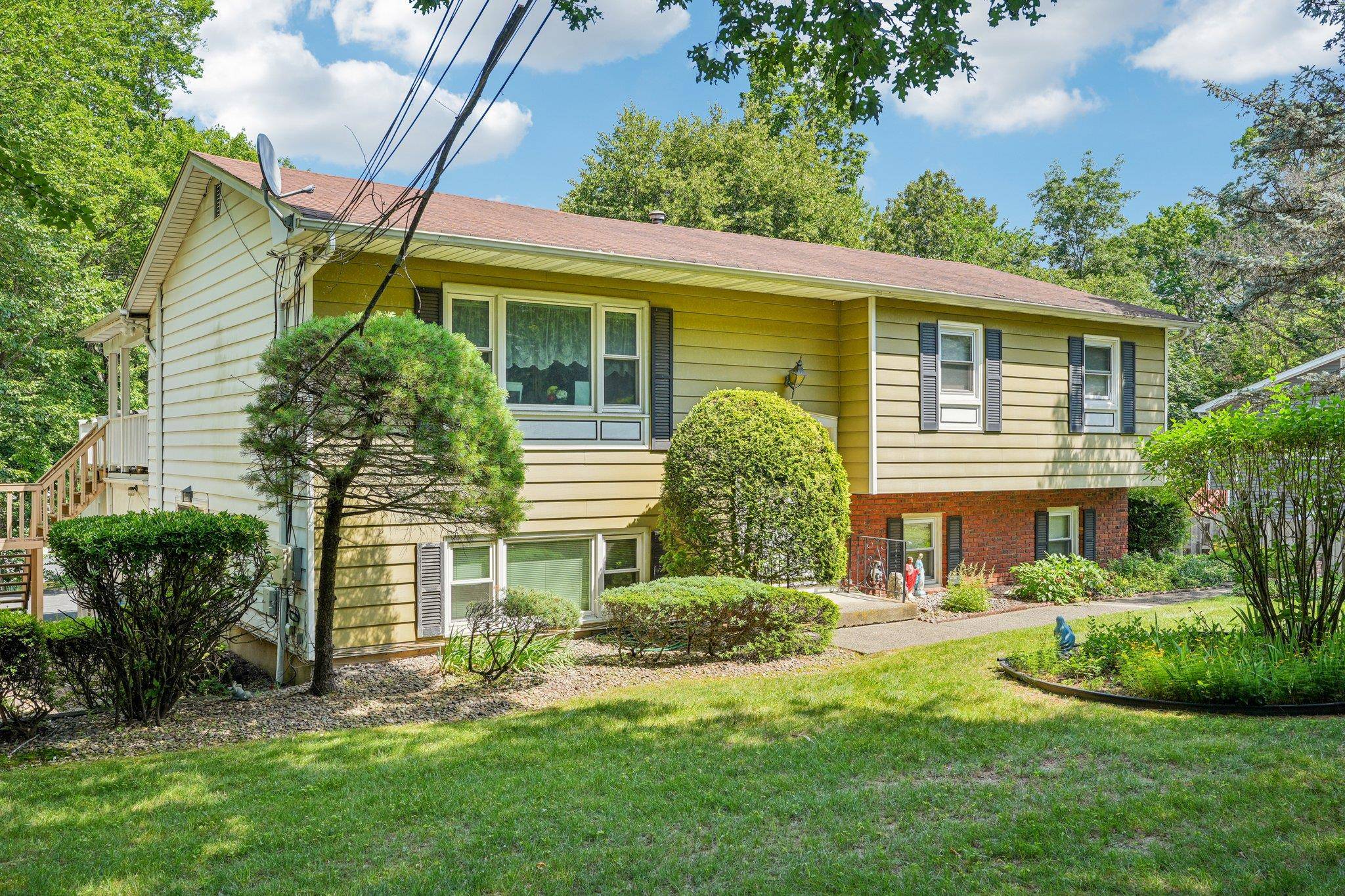 New City, NY 10956,586 Route 304